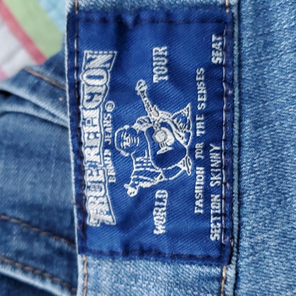 True Religion size 26 Skinny low rise - Picture 9 of 10